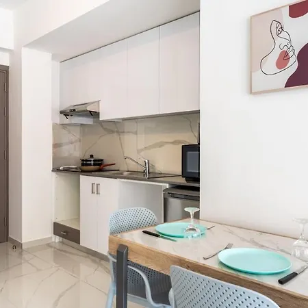 Sunny Side W Terrace In شقة لارنكا